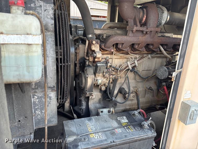 image for item EA7492 MQ Power Corp Whisperwatt 100 generator