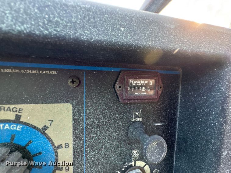 image for item EA7493 Miller Bobcat 225 NT welder