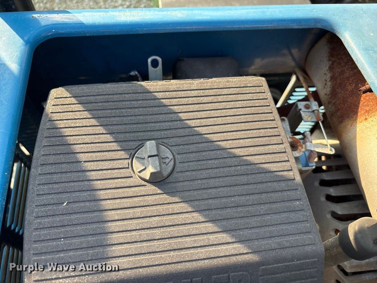 image for item EA7493 Miller Bobcat 225 NT welder