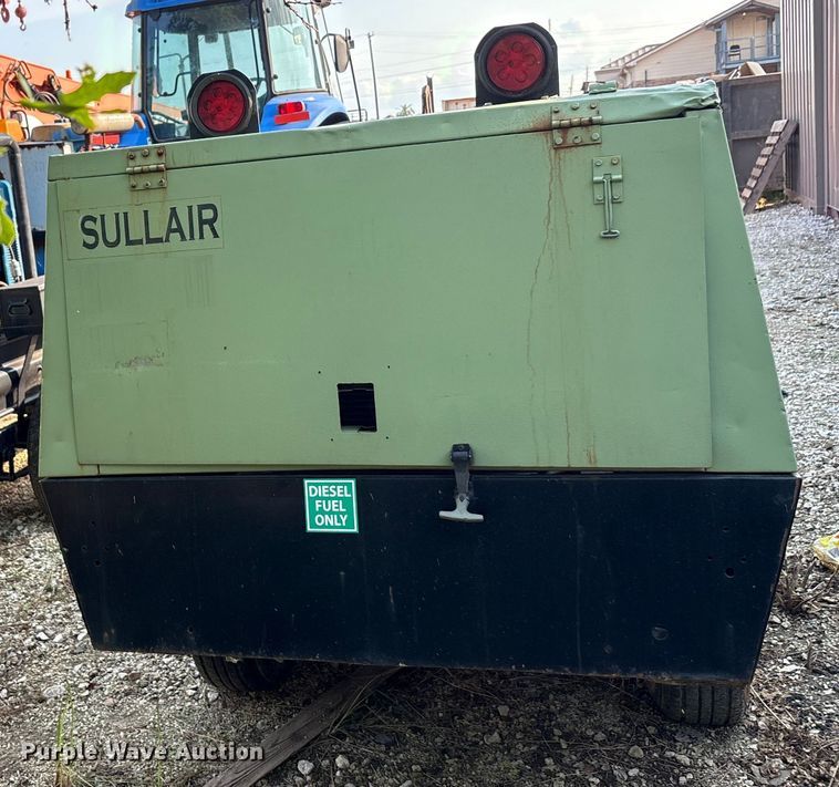 image for item EA7494 Sullair 185DPQ-JDD air compressor