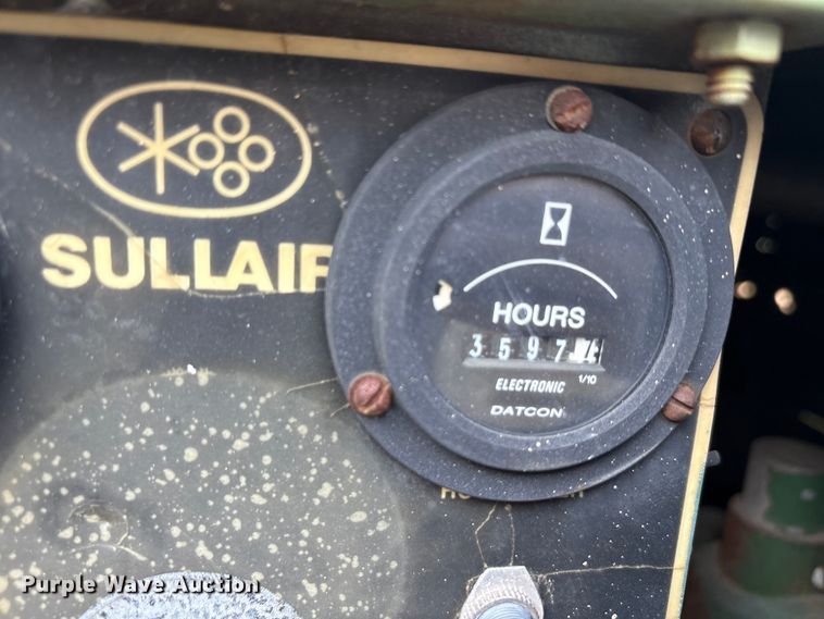 image for item EA7494 Sullair 185DPQ-JDD air compressor