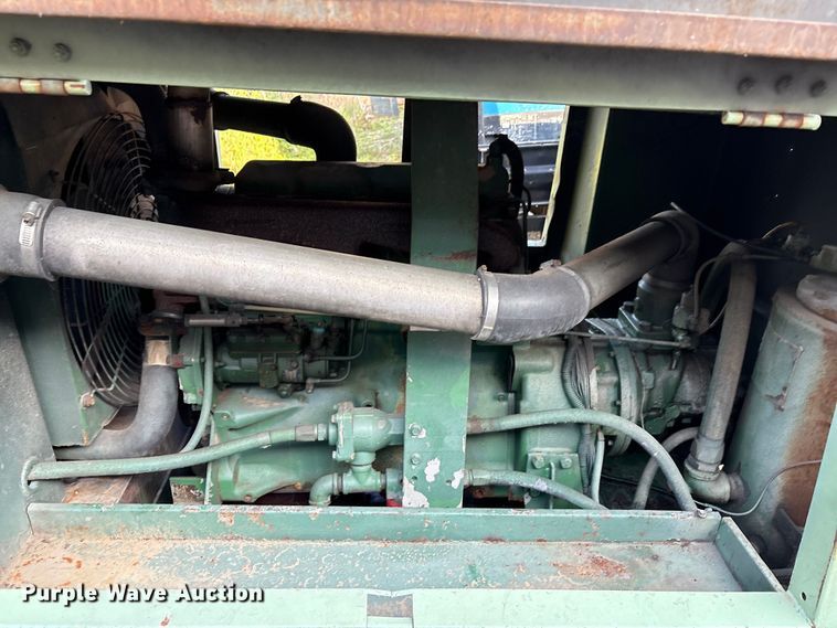 image for item EA7494 Sullair 185DPQ-JDD air compressor