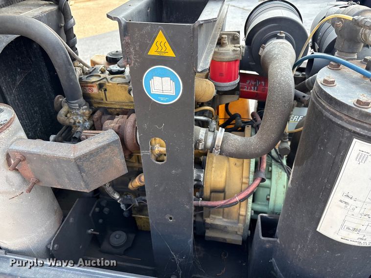 image for item EA7496 Sullair 185DPQ CA3 air compressor