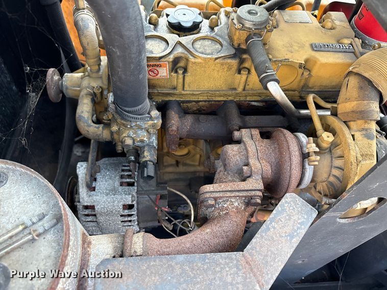 image for item EA7496 Sullair 185DPQ CA3 air compressor