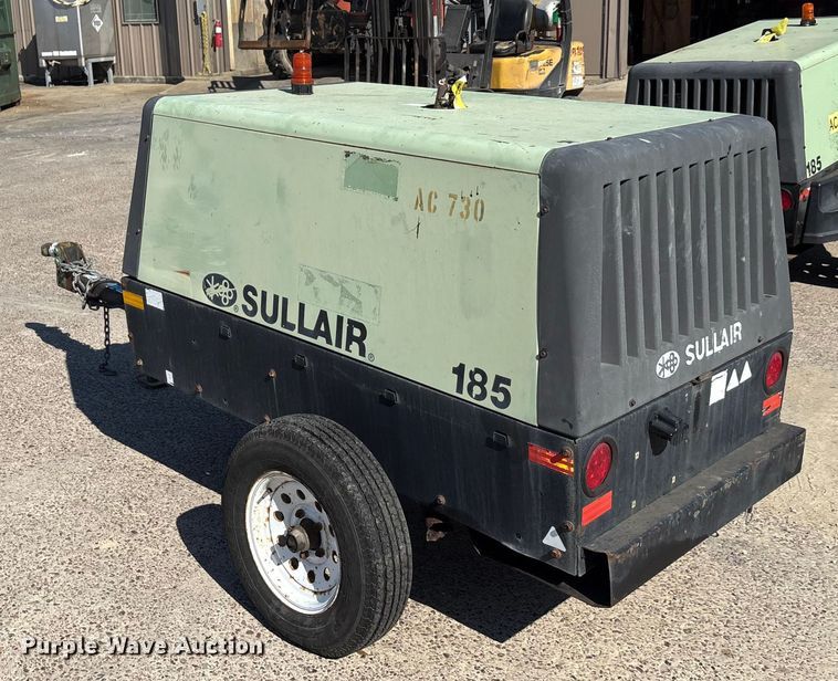 image for item EA7497 Sullair 185DPQ JD2 air compressor