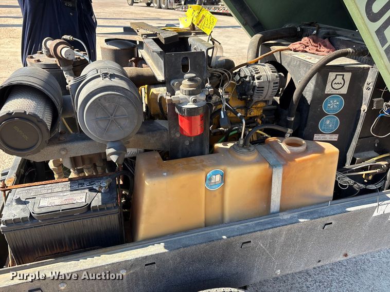 image for item EA7497 Sullair 185DPQ JD2 air compressor