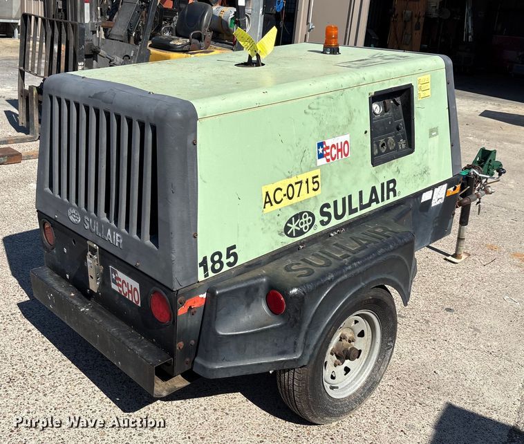 image for item EA7498 Sullair 185 air compressor