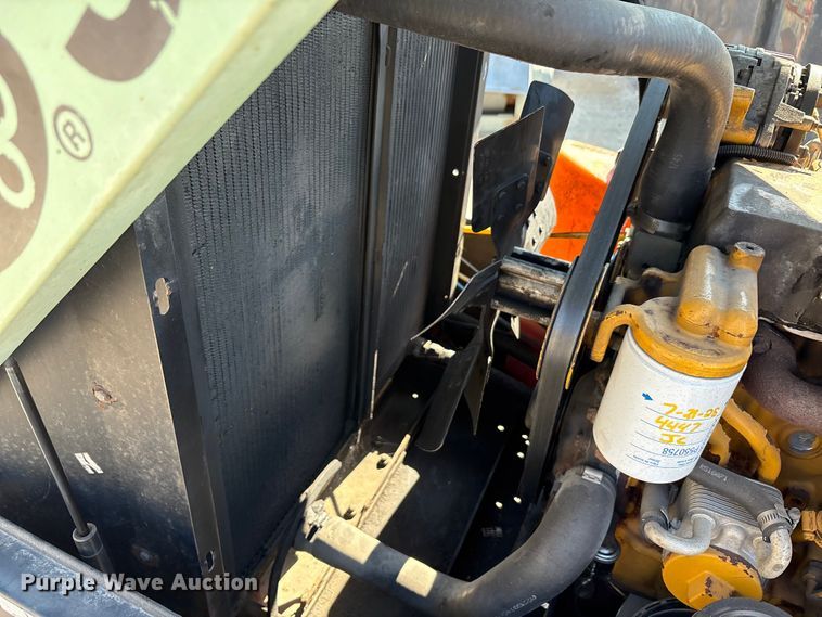 image for item EA7498 Sullair 185 air compressor