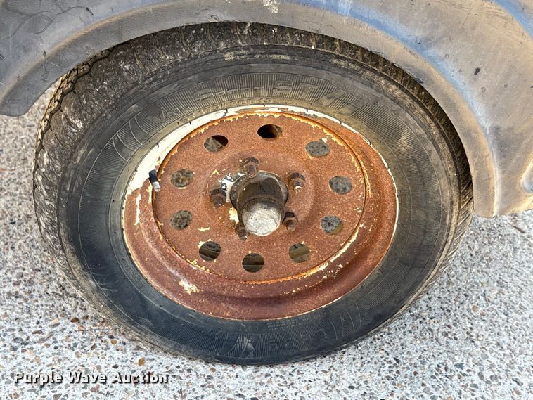 image for item EA7498 Sullair 185 air compressor