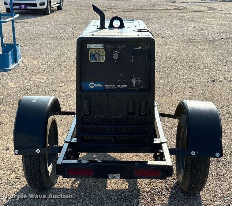 image for item EA7499 2020 Miller Trailblazer 325 welder/generator