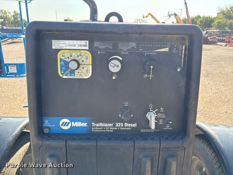 image for item EA7499 2020 Miller Trailblazer 325 welder/generator