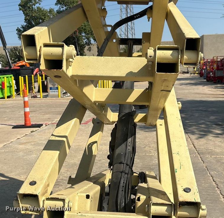 image for item EA7500 2011 JLG 1930ES scissor lift