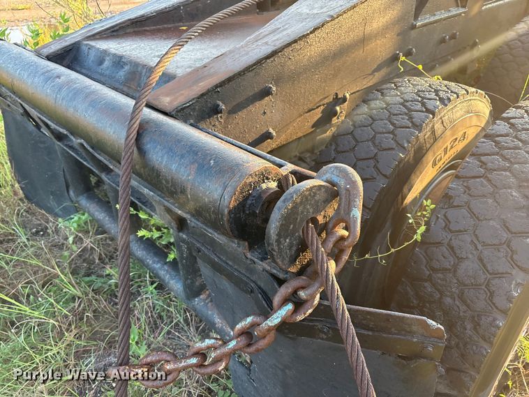 image for item EA7502 1979 Mack winch truck