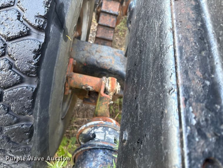 image for item EA7502 1979 Mack winch truck