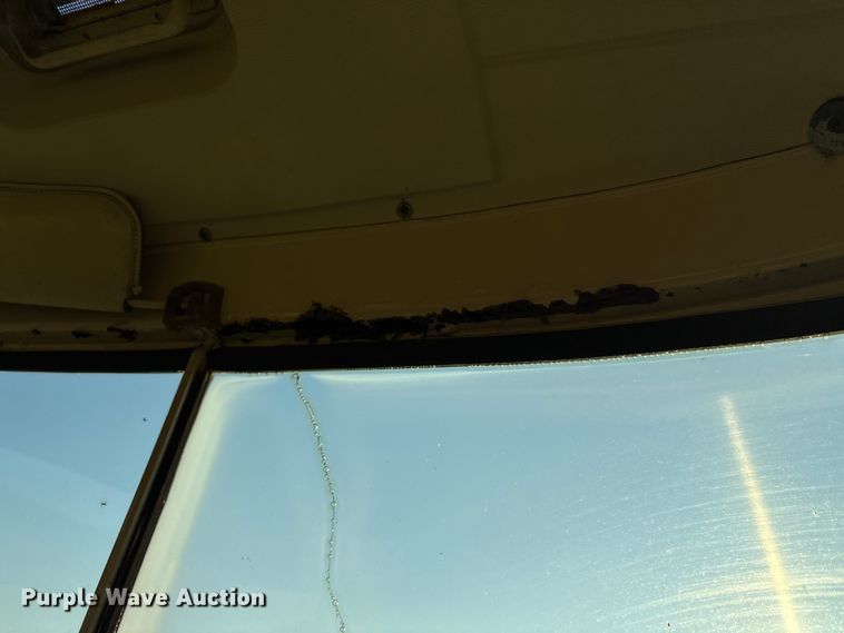 image for item EA7502 1979 Mack winch truck