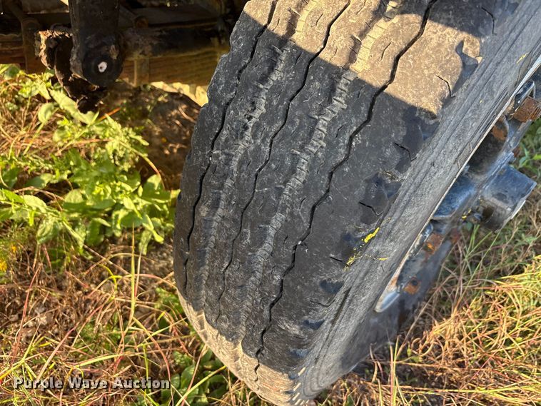 image for item EA7502 1979 Mack winch truck