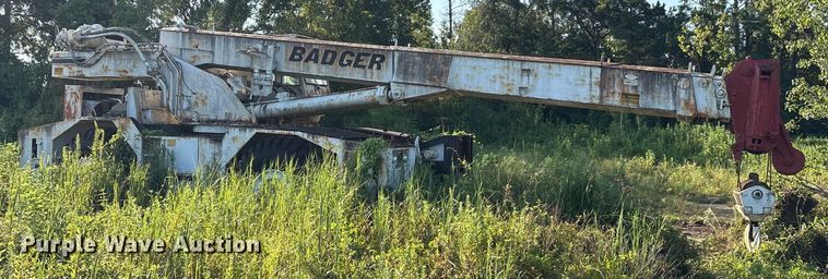 image for item EA7503 1984 Badger 4450 Series B crane