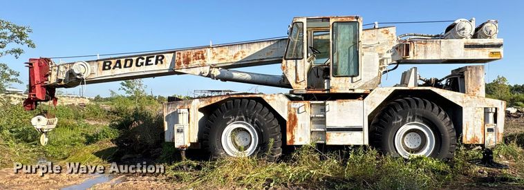image for item EA7503 1984 Badger 4450 Series B crane