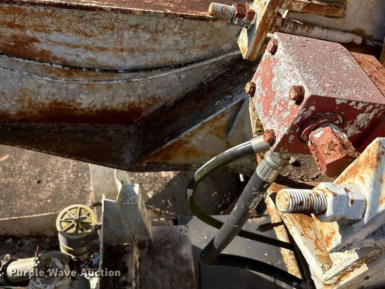 image for item EA7503 1984 Badger 4450 Series B crane