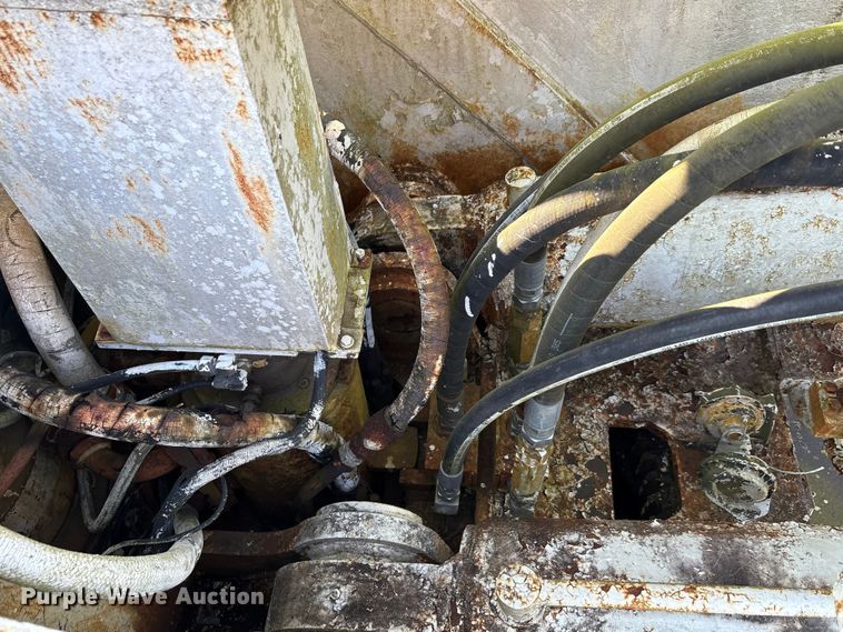 image for item EA7503 1984 Badger 4450 Series B crane