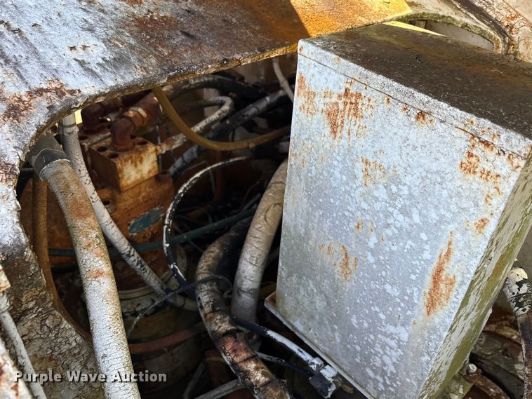 image for item EA7503 1984 Badger 4450 Series B crane