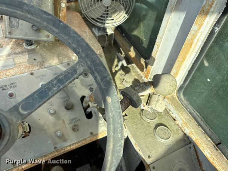 image for item EA7503 1984 Badger 4450 Series B crane