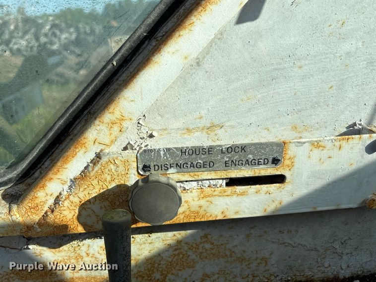 image for item EA7503 1984 Badger 4450 Series B crane