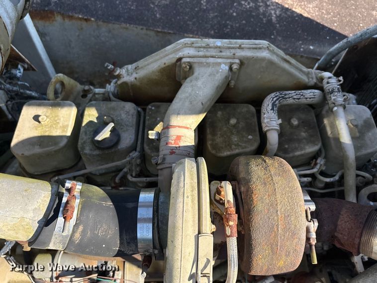 image for item EA7503 1984 Badger 4450 Series B crane