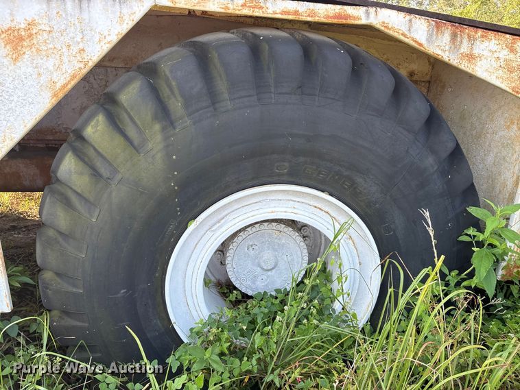 image for item EA7503 1984 Badger 4450 Series B crane