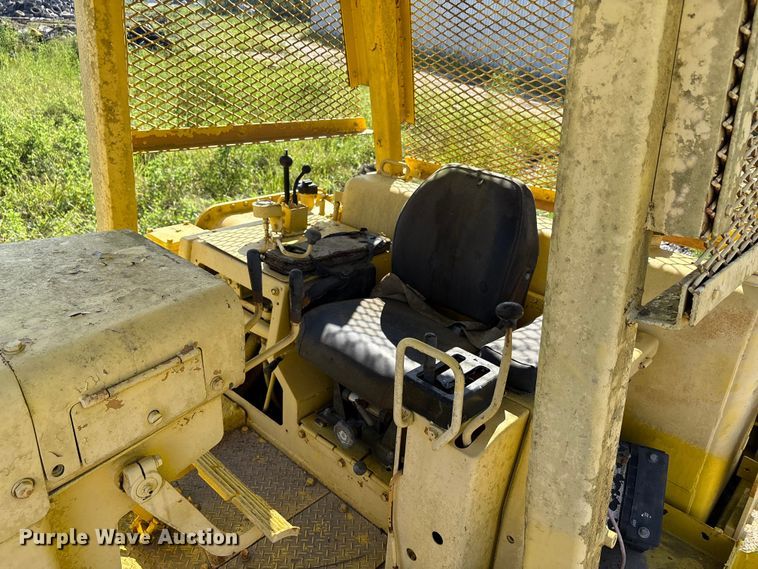 image for item EA7504 Komatsu D85P-18 dozer