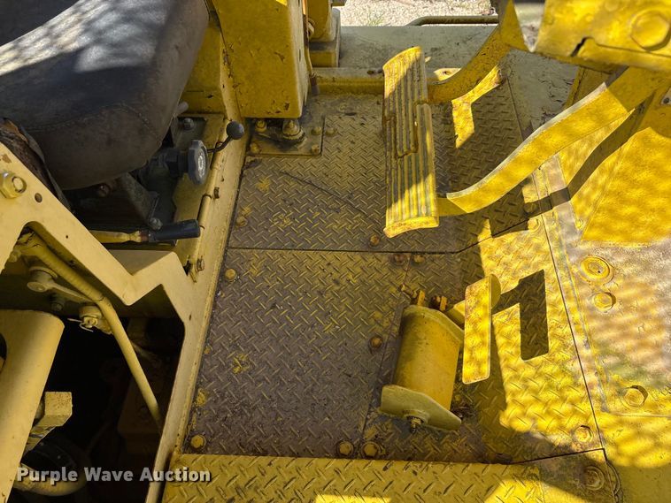 image for item EA7504 Komatsu D85P-18 dozer