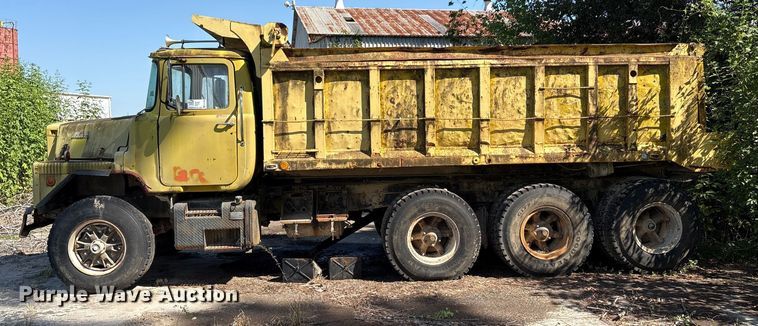 image for item EA7506 1984 Mack DM685S dump truck