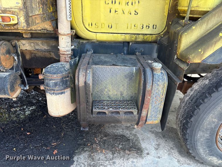 image for item EA7506 1984 Mack DM685S dump truck