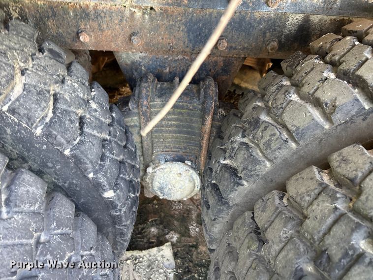 image for item EA7506 1984 Mack DM685S dump truck