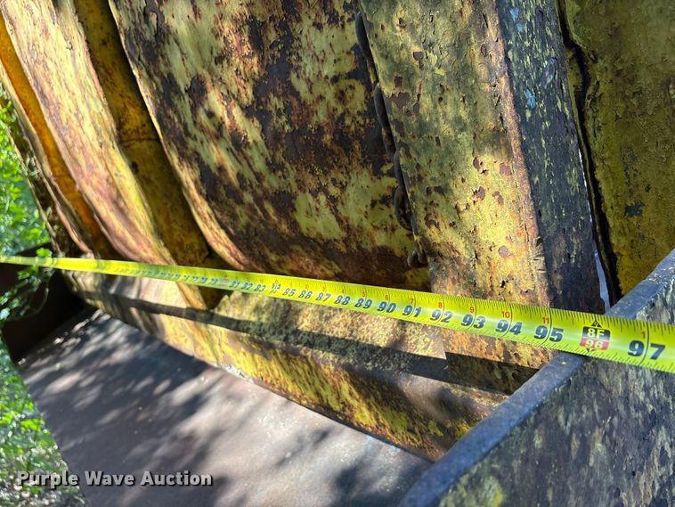 image for item EA7506 1984 Mack DM685S dump truck