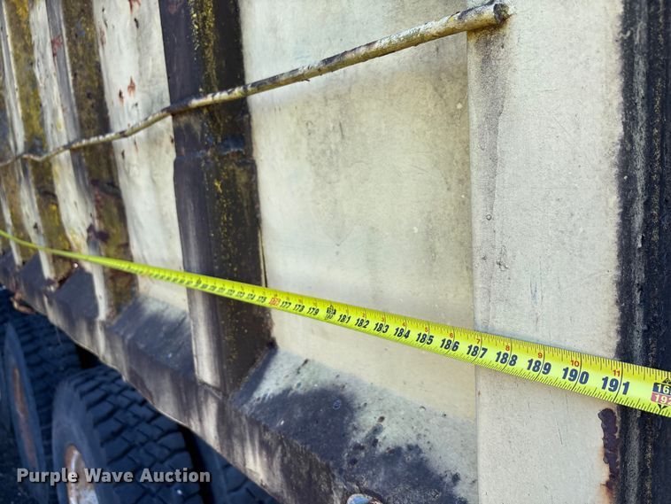 image for item EA7506 1984 Mack DM685S dump truck