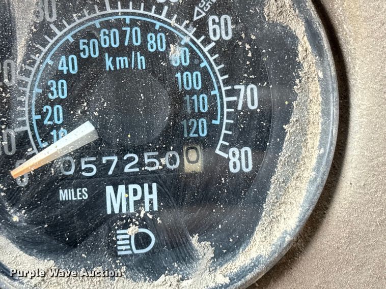 image for item EA7506 1984 Mack DM685S dump truck