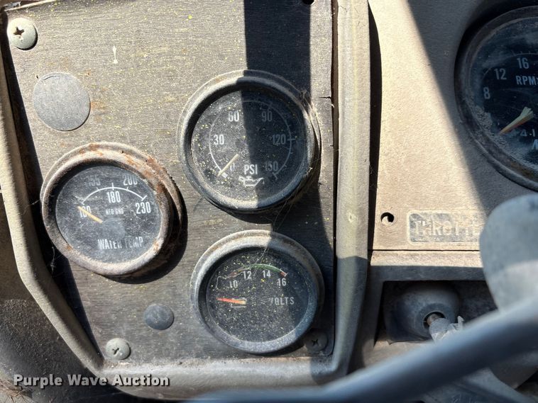 image for item EA7506 1984 Mack DM685S dump truck