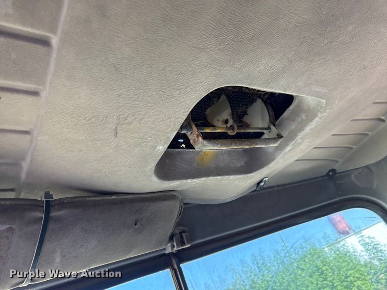 image for item EA7506 1984 Mack DM685S dump truck