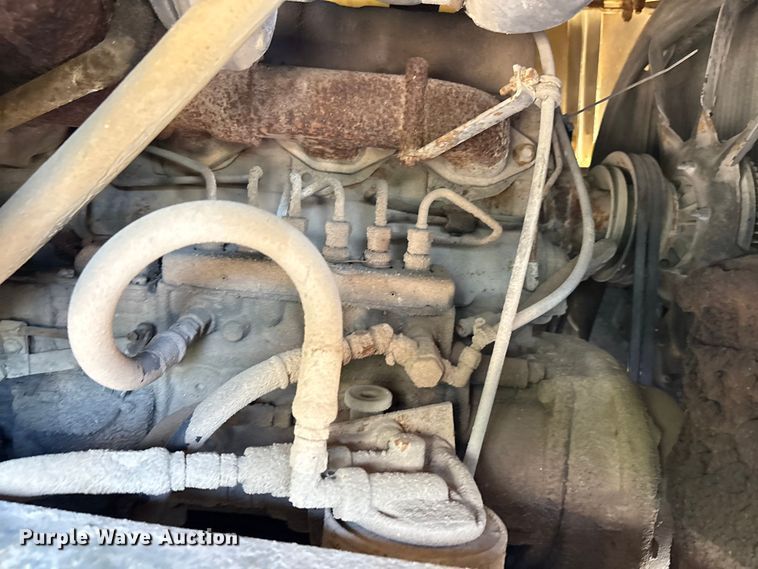 image for item EA7506 1984 Mack DM685S dump truck