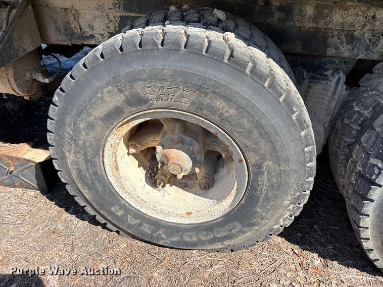 image for item EA7506 1984 Mack DM685S dump truck