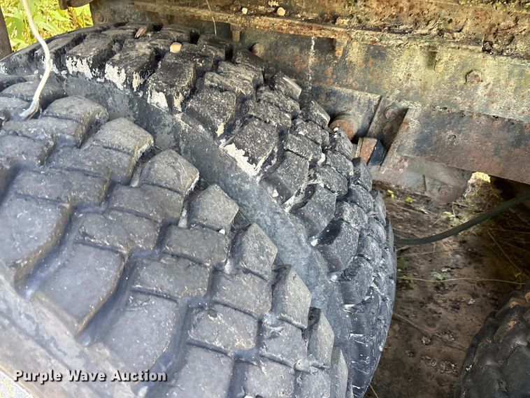 image for item EA7506 1984 Mack DM685S dump truck