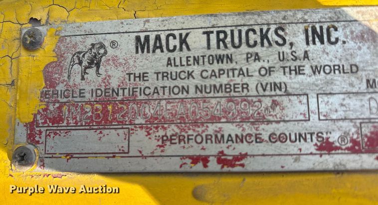 image for item EA7506 1984 Mack DM685S dump truck