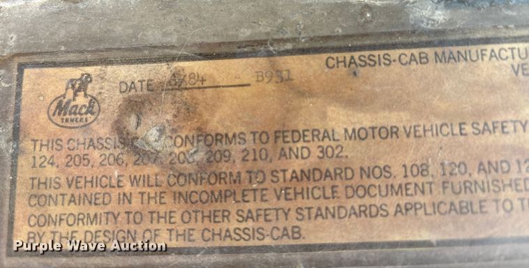 image for item EA7506 1984 Mack DM685S dump truck