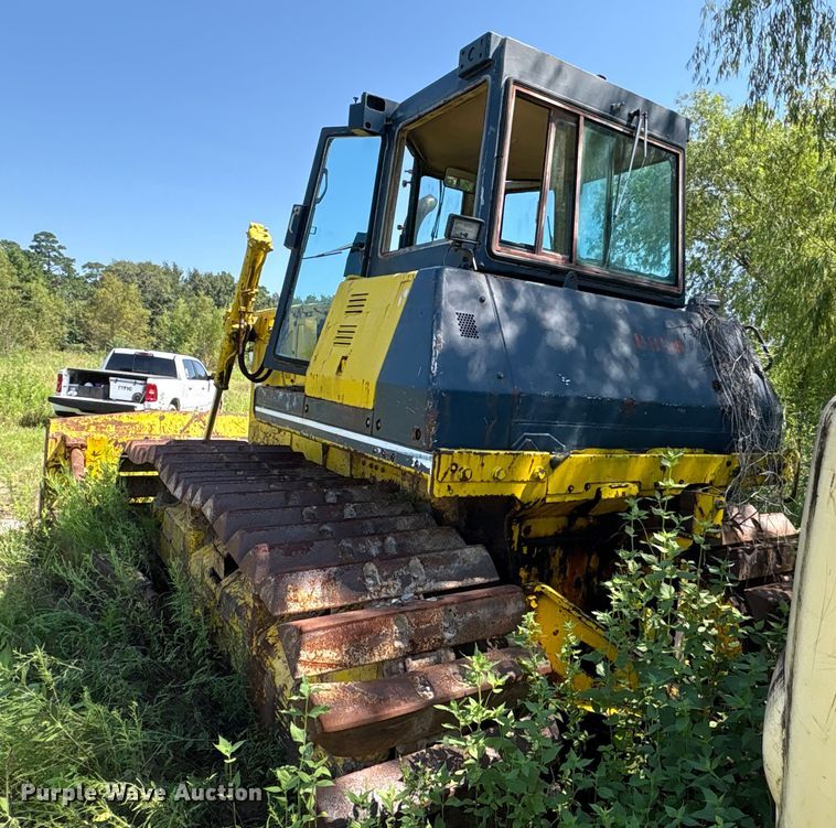 image for item EA7507 Komatsu B85P dozer