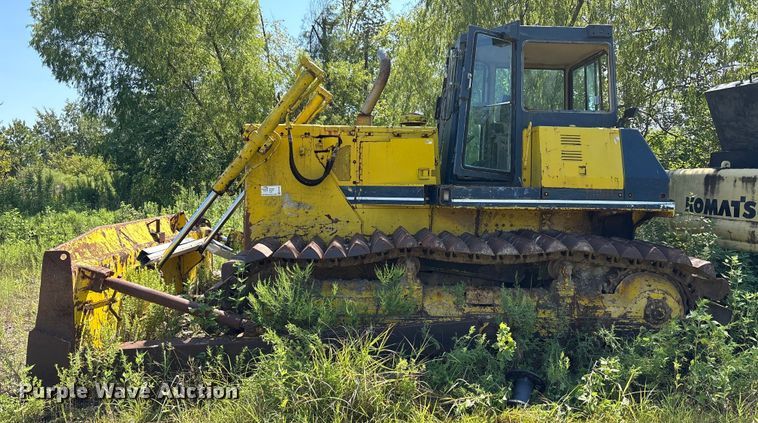 image for item EA7507 Komatsu B85P dozer