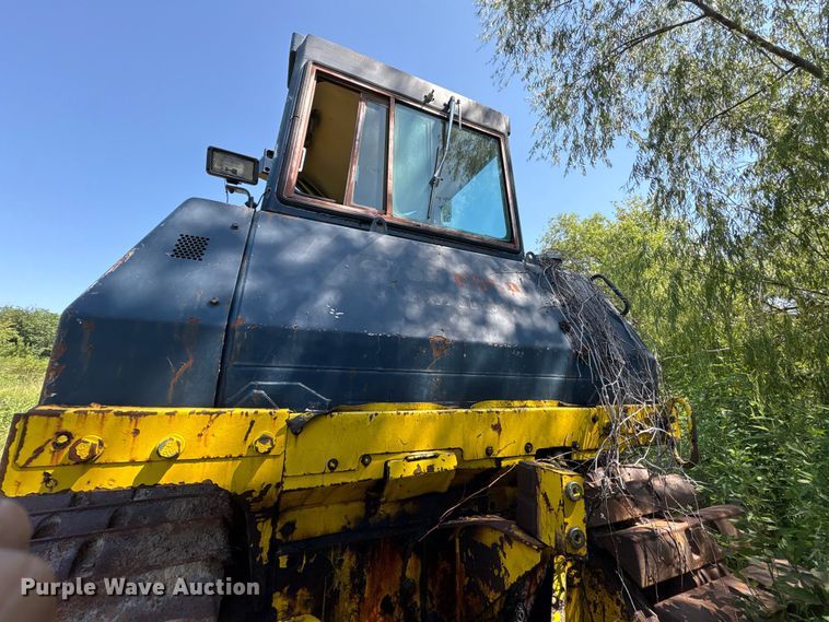 image for item EA7507 Komatsu B85P dozer