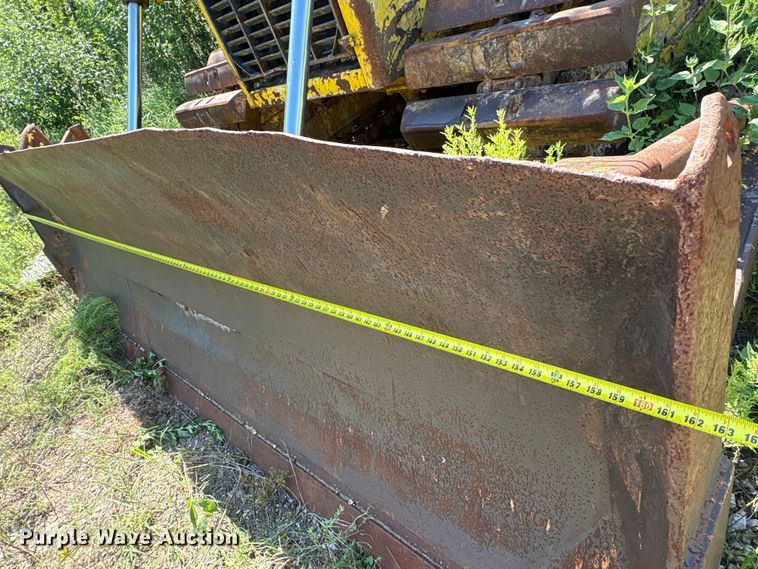 image for item EA7507 Komatsu B85P dozer