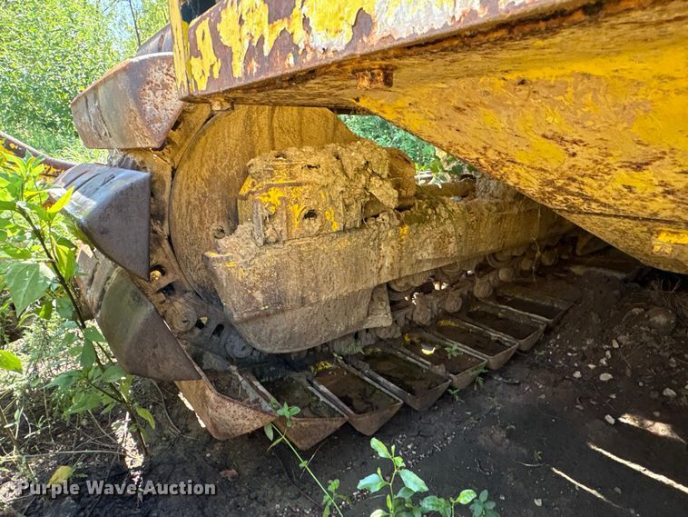 image for item EA7507 Komatsu B85P dozer