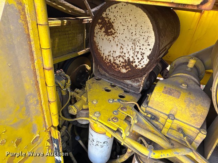 image for item EA7507 Komatsu B85P dozer